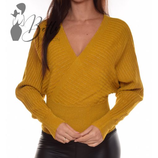 White Top with Jewelry Embellishment S/M