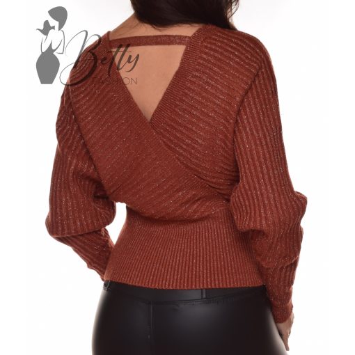 White Top with Jewelry Embellishment S/M