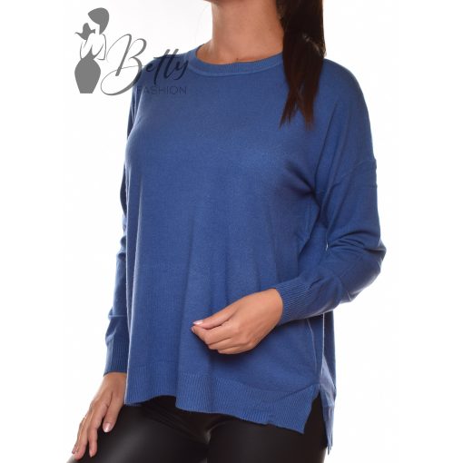 White Top with Jewelry Embellishment S/M