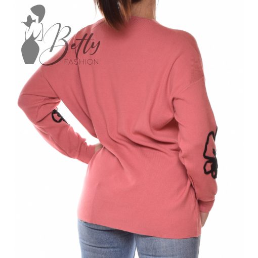 White Top with Jewelry Embellishment S/M