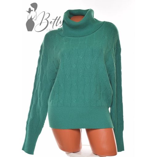 White Top with Jewelry Embellishment S/M