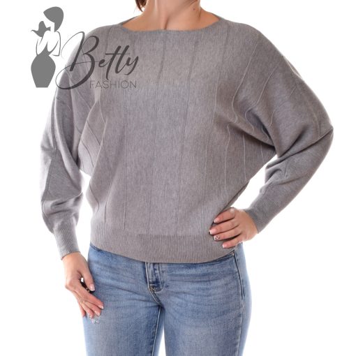 White Top with Jewelry Embellishment S/M