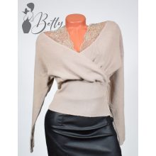 White Top with Jewelry Embellishment S/M