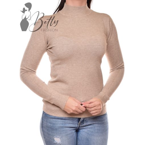 White Top with Jewelry Embellishment S/M