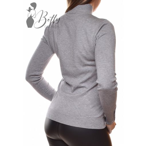 White Top with Jewelry Embellishment S/M