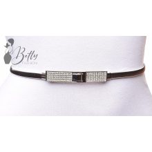 Strasszkő díszes fémcsatos öv