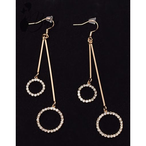 Hosszú, végén strasszos karikadíszes fülbevaló