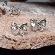 Masni alakú strasszköves fülbevaló