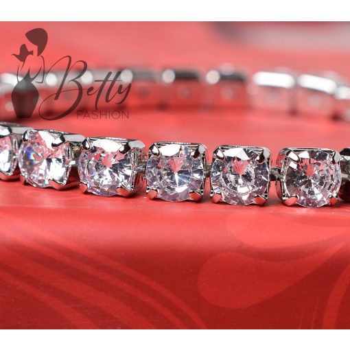 Strasszköves karkötő