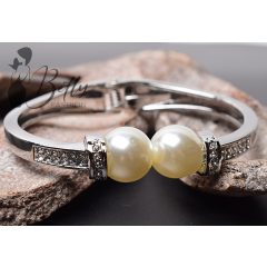 Gyöngy és strasszdíszes karperec 