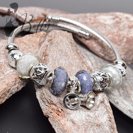 Gyöngy és csengő díszes karperec 