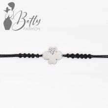 Fémdíszes karkötő