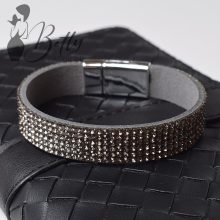 Strasszkő díszes karkötő