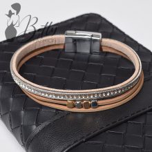 Strasszkő és fémdíszes karkötő