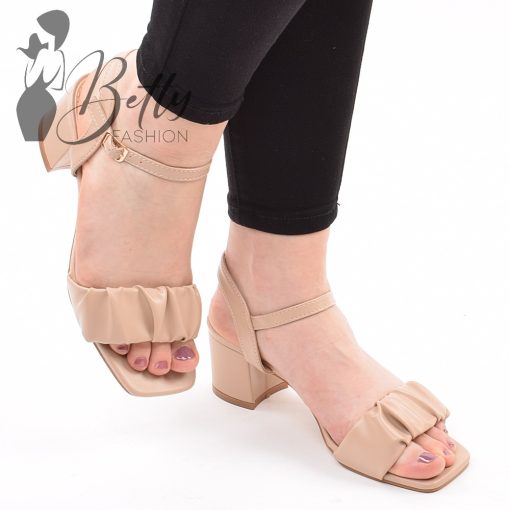 White Top with Jewelry Embellishment S/M