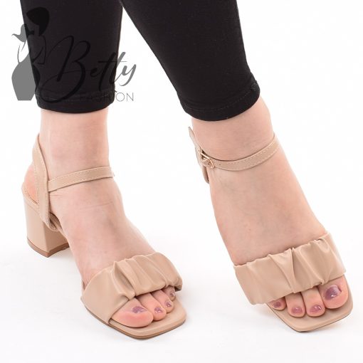 White Top with Jewelry Embellishment S/M