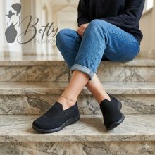 White Top with Jewelry Embellishment S/M