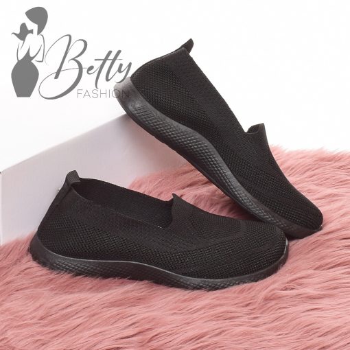 White Top with Jewelry Embellishment S/M