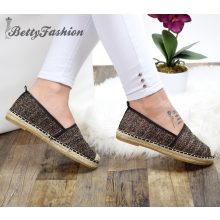 White Top with Jewelry Embellishment S/M