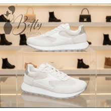 White Top with Jewelry Embellishment S/M