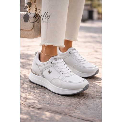 White Top with Jewelry Embellishment S/M