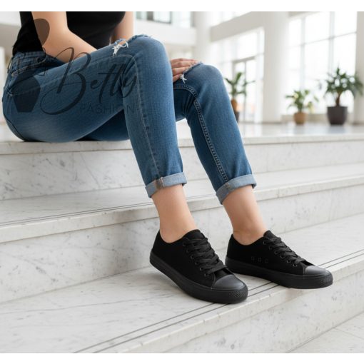 Fekete színű tornacipő