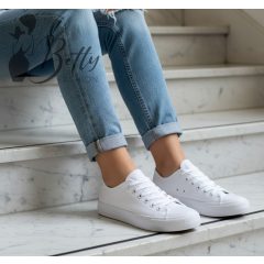 Fehér színű tornacipő