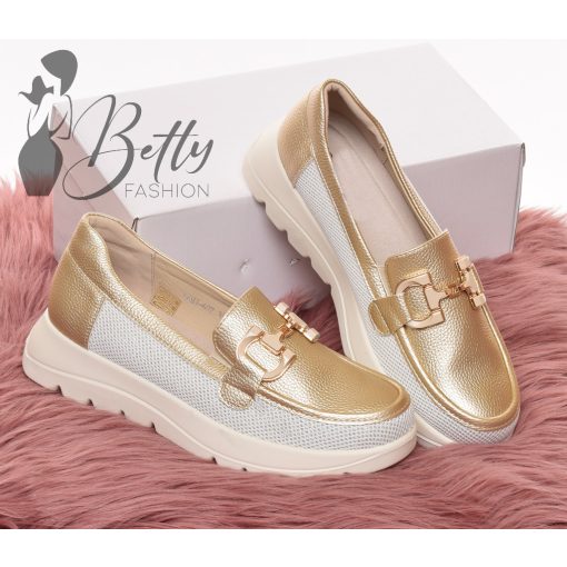 White Top with Jewelry Embellishment S/M