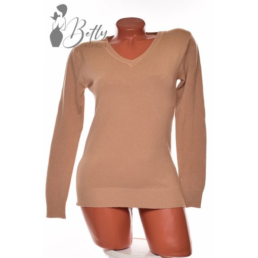 White Top with Jewelry Embellishment S/M