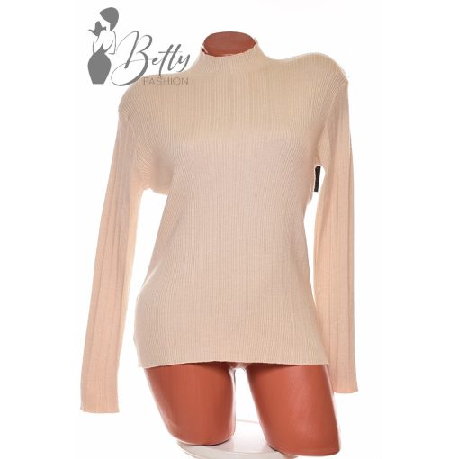 White Top with Jewelry Embellishment S/M