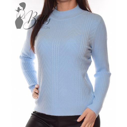 White Top with Jewelry Embellishment S/M