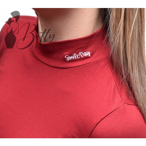 Nyakánál feliratos felső XS, S, M, L, XL