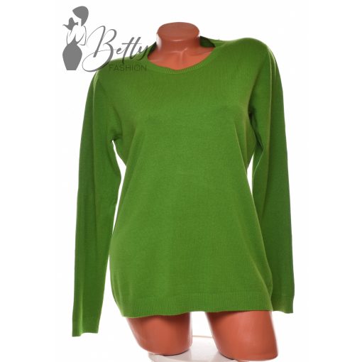 White Top with Jewelry Embellishment S/M