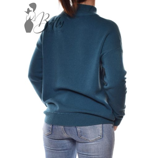 White Top with Jewelry Embellishment S/M