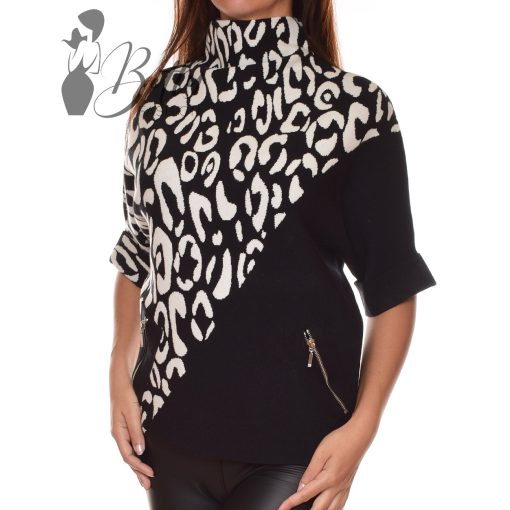 White Top with Jewelry Embellishment S/M