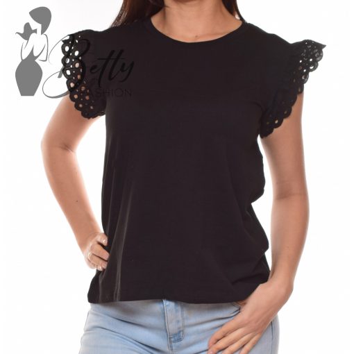 Fekete színű, madeirás és fodros ujjú felső S, M, L, XL 