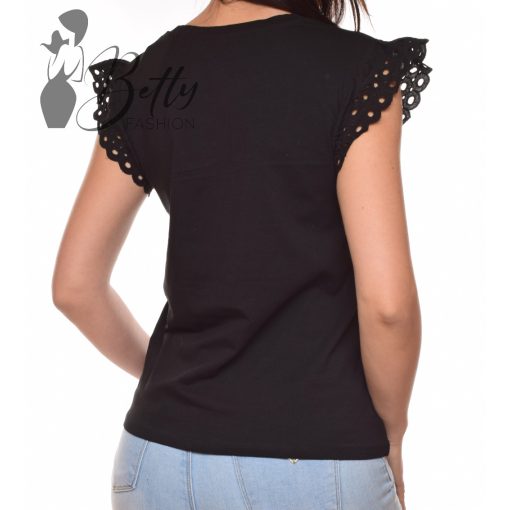 Fekete színű, madeirás és fodros ujjú felső S, M, L, XL 