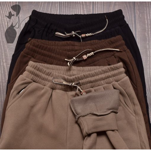 Puha anyagú, bélelt melegítő nadrág M-4XL