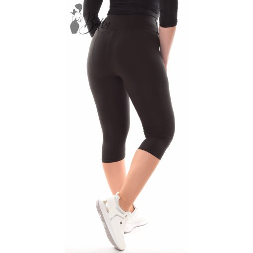 Fekete színű, gumis derekú legging/térdnadrág S/M, L/XL