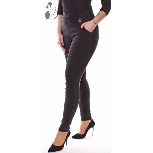 Fekete színű, farmer hatású, sztreccses nadrág S/M, M/L, L/XL