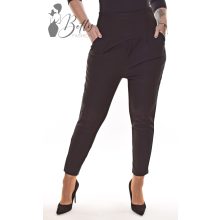 Derékban rakott, fekete színű nadrág S, M, L, XL