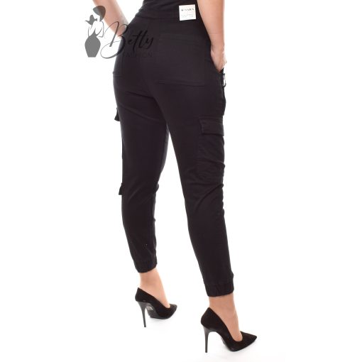 Fekete színű, oldalzsebes cargo nadrág XS, S, M, L, XL