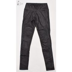 Fekete színű, díszvarrásos műbőr legging S/M