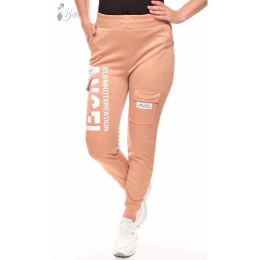 Világosbarna színű, feliratos melegítő nadrág L/XL