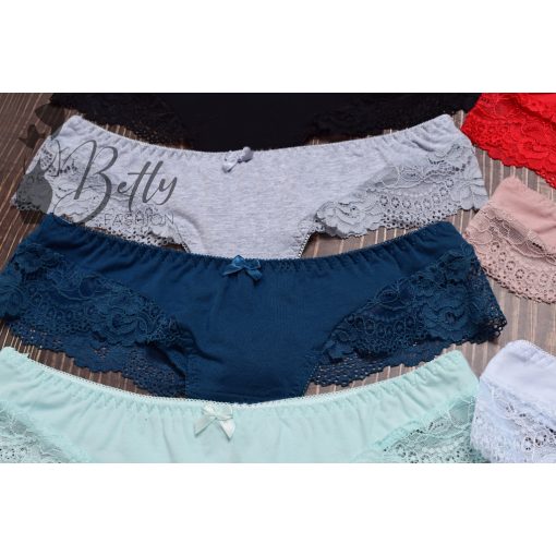 Széles pántos, csipkeszegélyes tanga