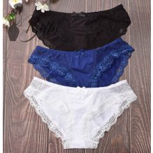 Csipkebetétes és szegélyes bugyi S, M, L, XL