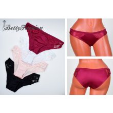 Csipkebetétes bugyi S, M, L, XL