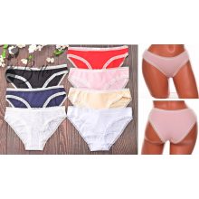 Csipkeszegélyes normál fazonú bugyi  S, M, L, XL