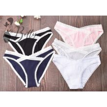 Keresztben csipkeszegélyes bugyi  S, M, L, XL