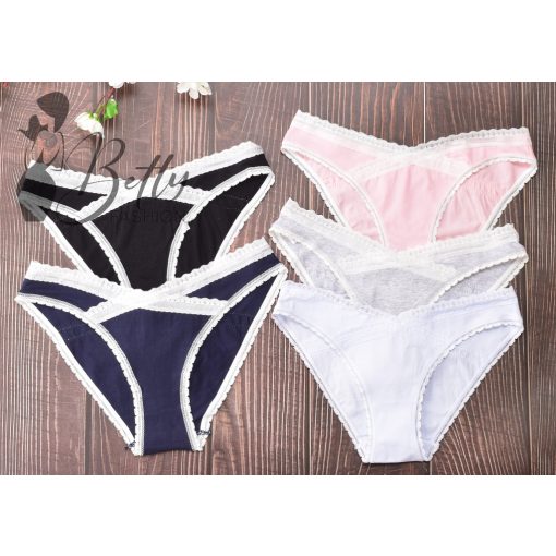 Keresztben csipkeszegélyes bugyi  S, M, L, XL